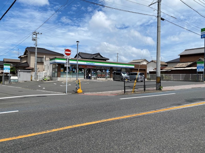 コンビニ　ファミリーマート 戸畑天神一丁目店（コンビニ）まで338m