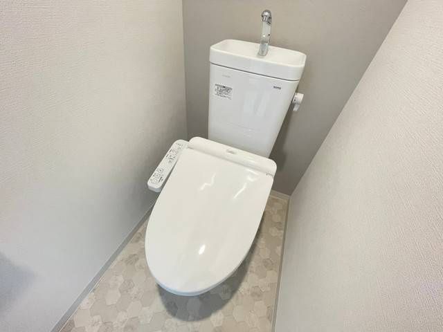 トイレ　（別タイプ参考写真）S-RESIDENCE王子east　北区