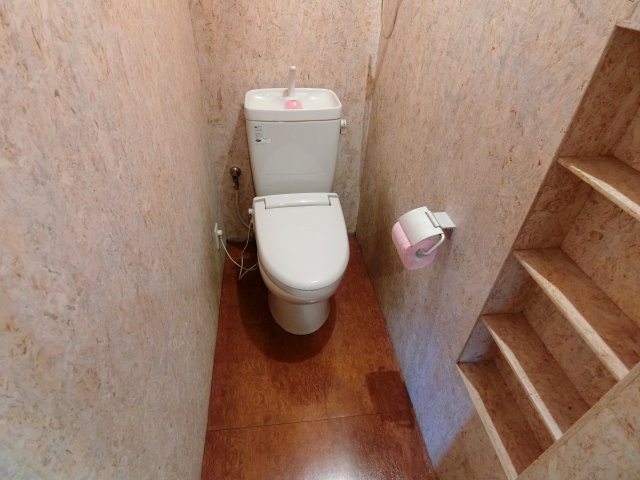 ＪＲ青梅線 拝島駅 徒歩9分 2階建 築25年のトイレ写真