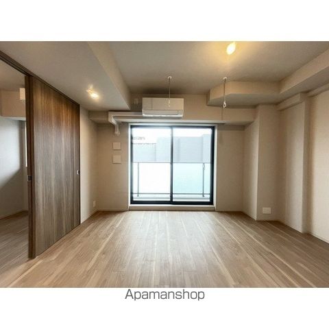 ウエリスアーバン住吉EASTの居間写真