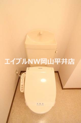 ガーデンパレスのトイレ写真