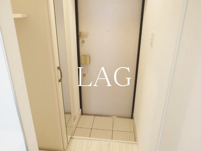 レジデンス緑の玄関写真
