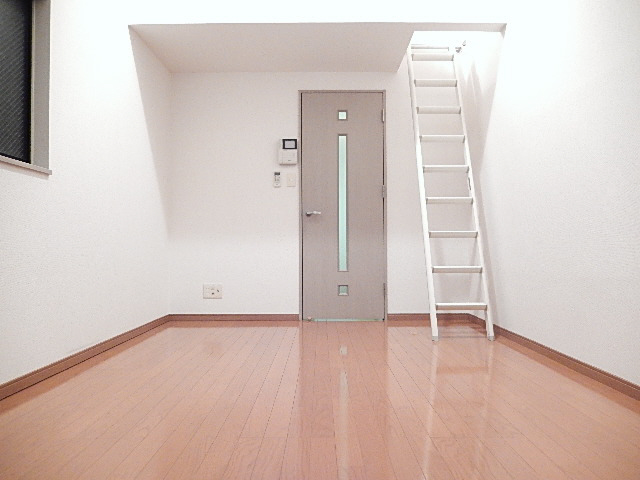 ステージ大橋の居間写真