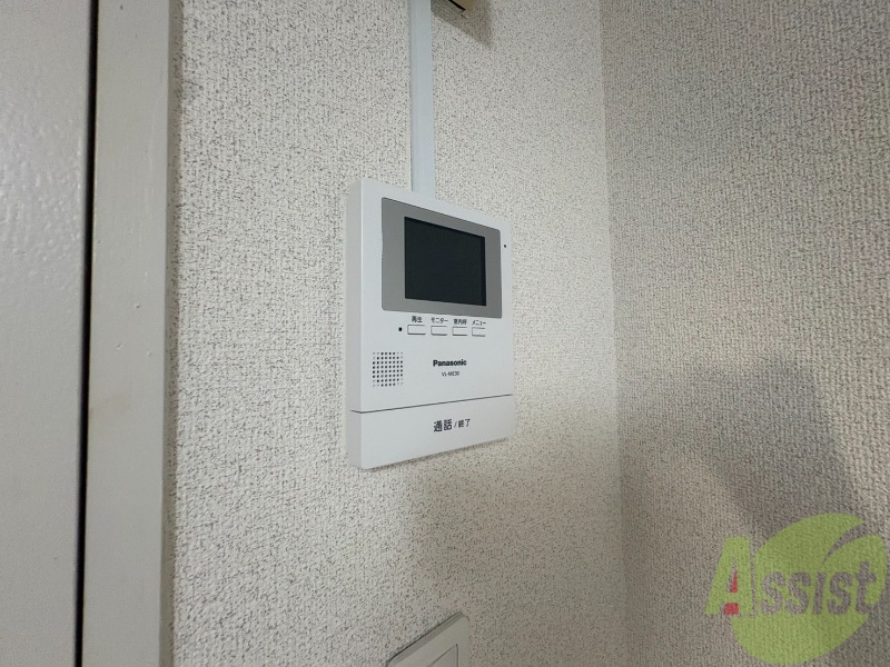 セキュリティ　ＴＶモニター付インターホンです。来客者の顔が見えるので安心！