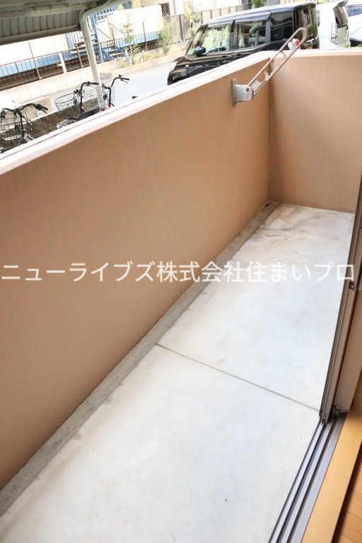 京阪本線 香里園駅 徒歩15分 3階建 築22年の内装写真