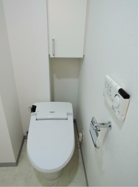 ＪＲ京浜東北線 東神奈川駅 徒歩5分 11階建 築19年のトイレ写真