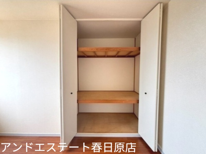 収納　各部屋に収納アリ