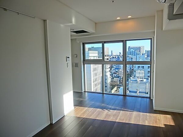 東京メトロ日比谷線 人形町駅 徒歩2分 14階建 築14年の居間写真