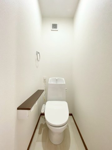 MAISONETTE LAND 栄 Aのトイレ写真
