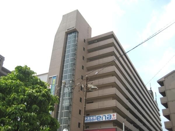 建物外観　★エレベーター付きのマンションです★