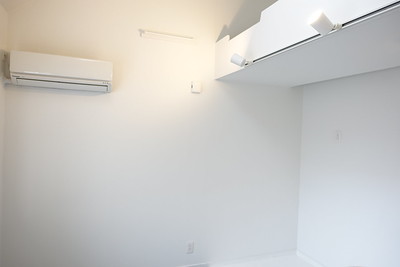 その他設備　エアコン1基付き