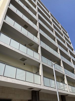 【福岡市西区姪の浜のマンションの建物外観】