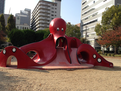 【三恵ガーデンハイツの公園】