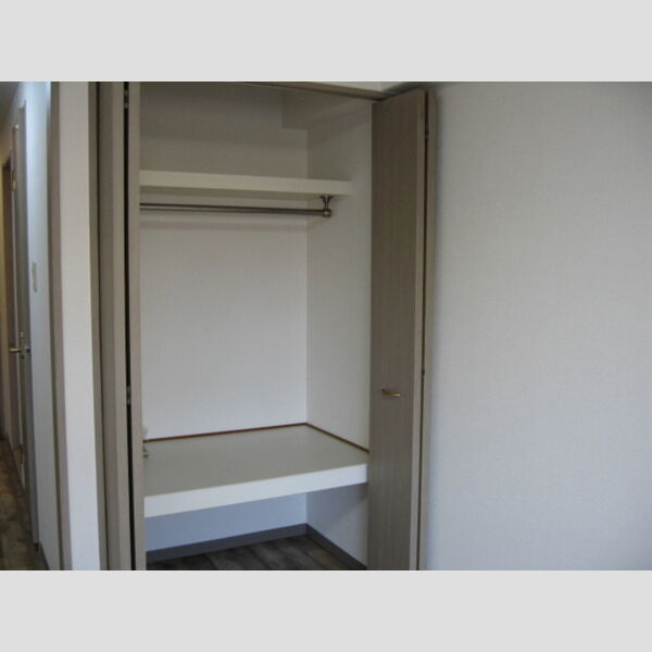 収納　押し入れ