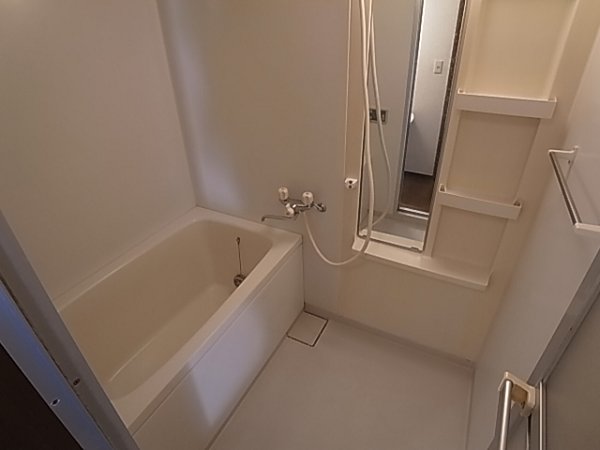 バス・シャワールーム　風呂