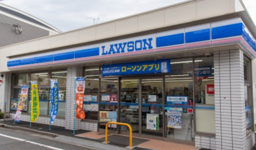 コンビニ　ローソン 板橋成増五丁目店（コンビニ）まで858m