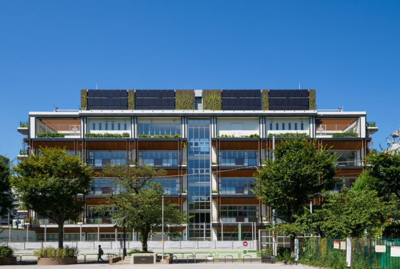 小学校　蔵前小学校（小学校）まで74m