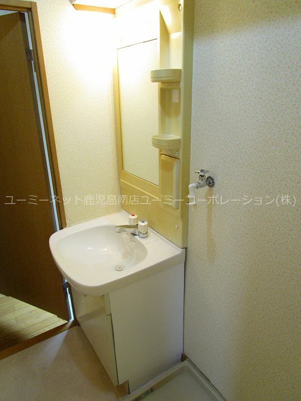 洗面設備　※105号室の写真です
