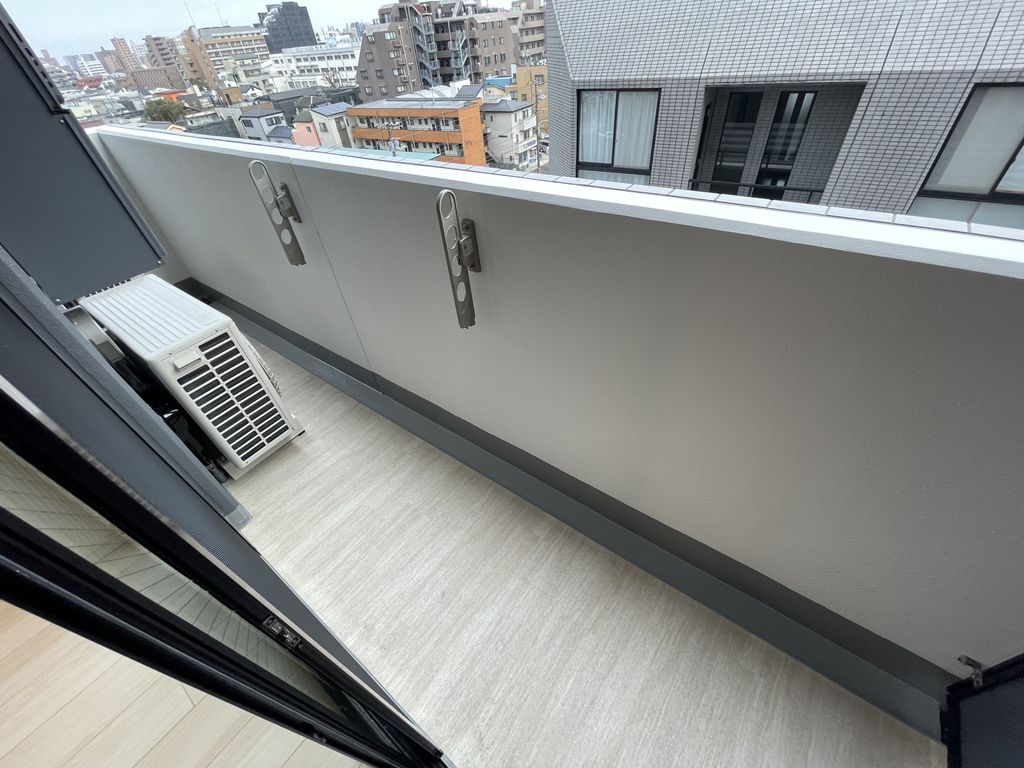 バルコニー　バルコニー