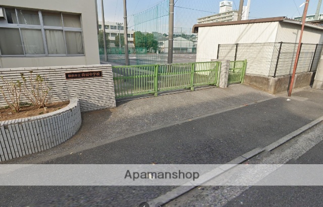 中学校　横浜市立蒔田中学校（中学校）まで220m