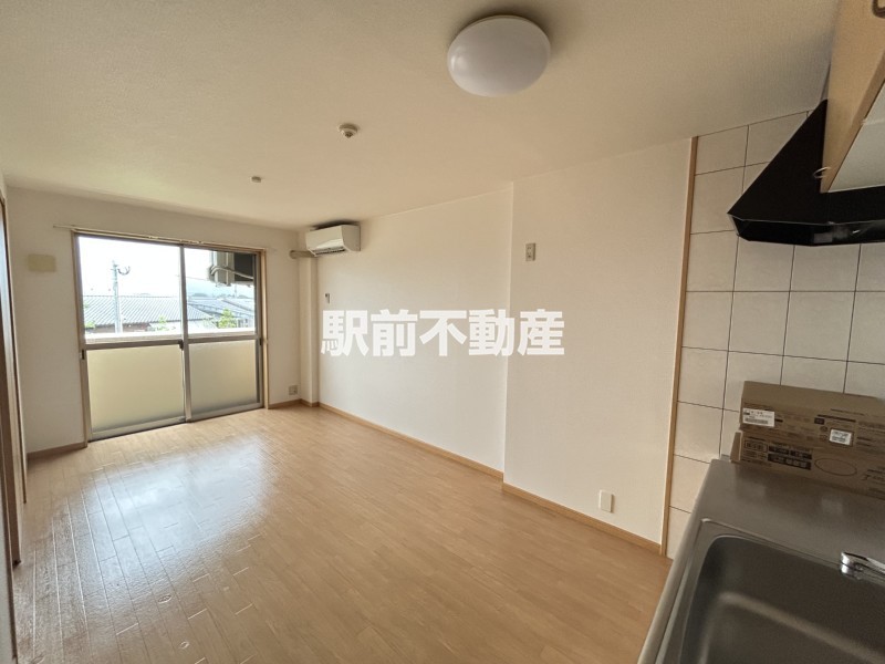 居室・リビング　広々リビングです♪