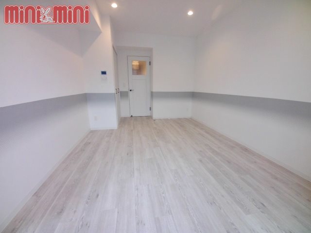 その他部屋・スペース　８．３帖の居室スペース