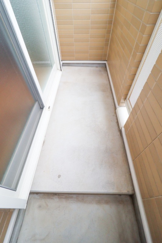 バルコニー　図面と現状に相違がある場合には現状を優先