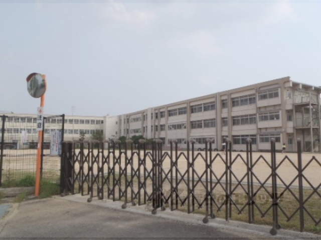 小学校　小津小学校（小学校）まで2400m