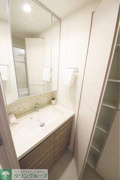 洗面設備　家具はイメージです