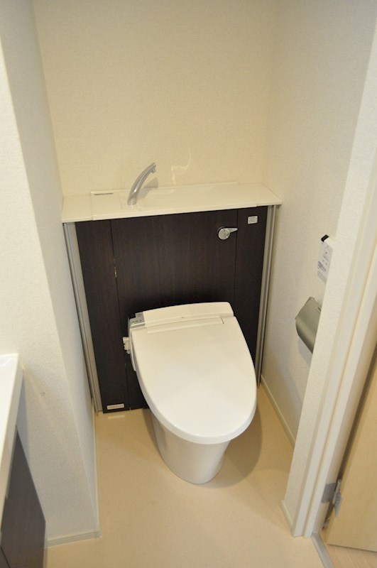 トイレ　ウォシュレット付きです