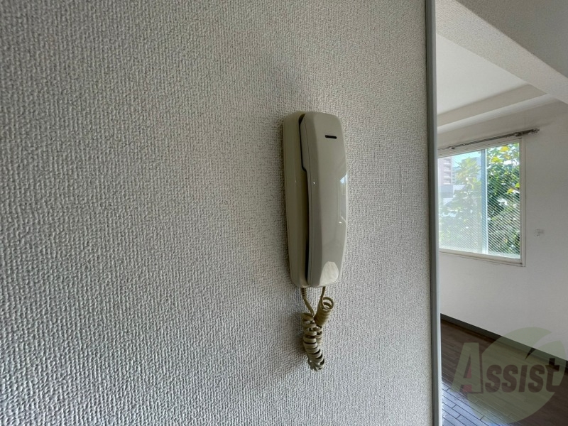 セキュリティ　インターホンは通話ができるので急な訪問があっても安心です。