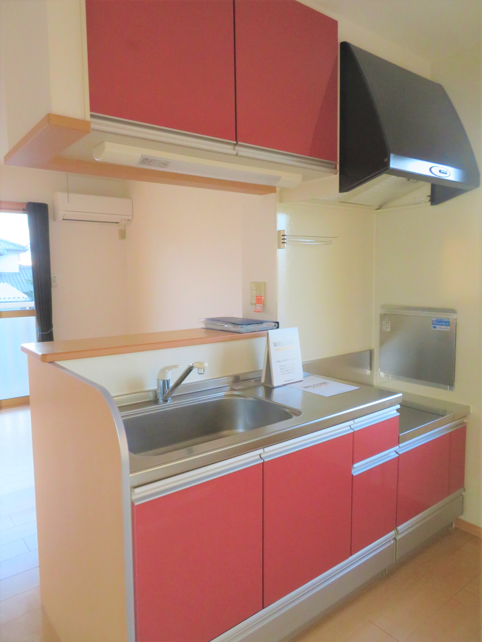 キッチン　人気のカンタータイプのキッチンです。ガスコンロ付きです。