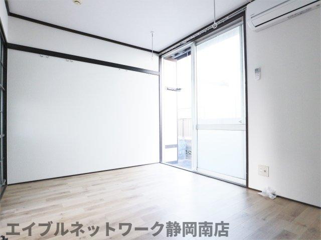 居室・リビング　おしゃれな居間です
