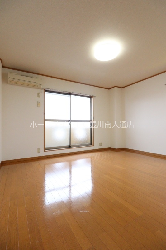 居室・リビング　同型別部屋