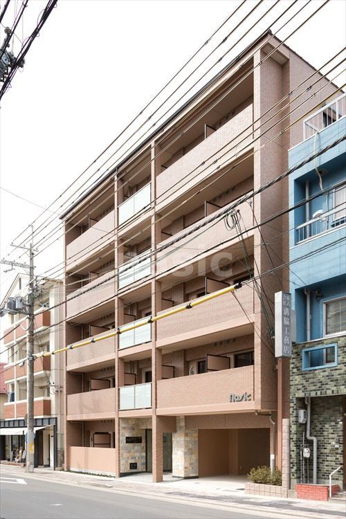 京都市左京区田中東高原町のマンションの建物外観