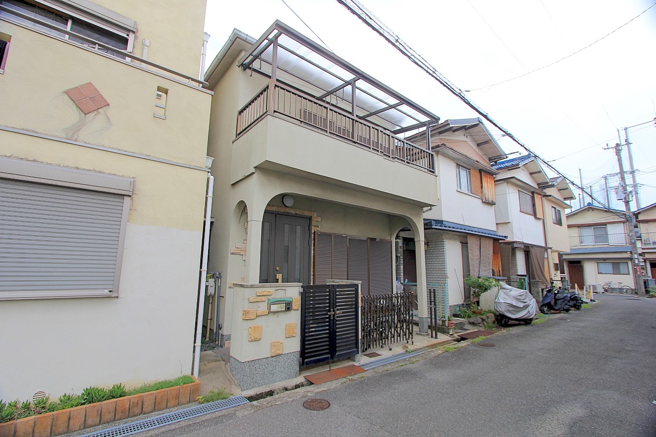 桜丘町戸建の建物外観