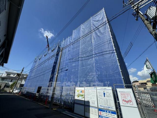 豊中市千里園のマンションの建物外観