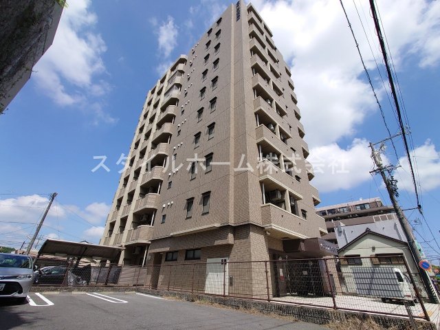 【クオリア若宮町の建物外観】