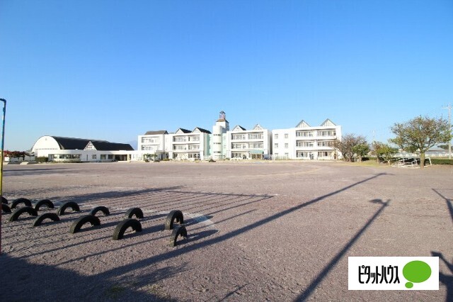 小学校　伊勢崎市立赤堀南小学校（小学校）まで1453m