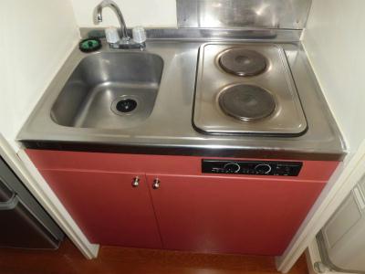 キッチン　2口電気コンロ付ミニキッチン。