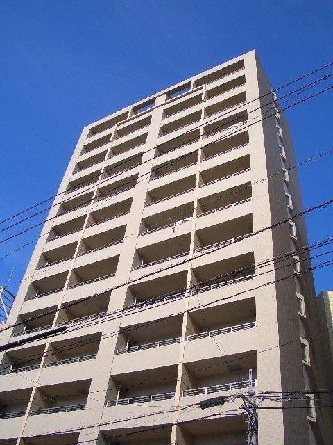 【福岡市博多区銀天町のマンションの建物外観】