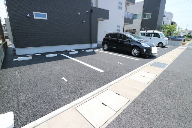 【倉敷市西阿知町のアパートの駐車場】