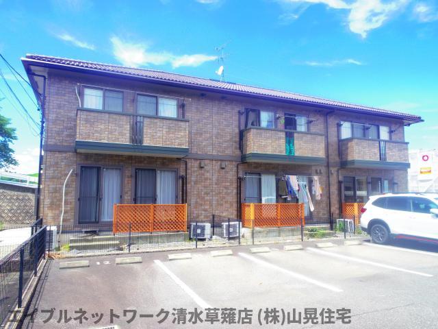 【静岡市葵区南瀬名町のアパートの建物外観】