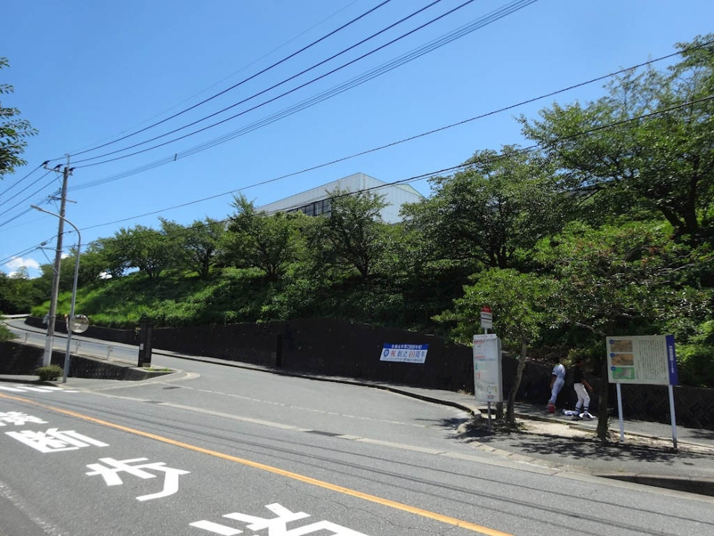 【大野城市畑ケ坂のマンションの中学校】