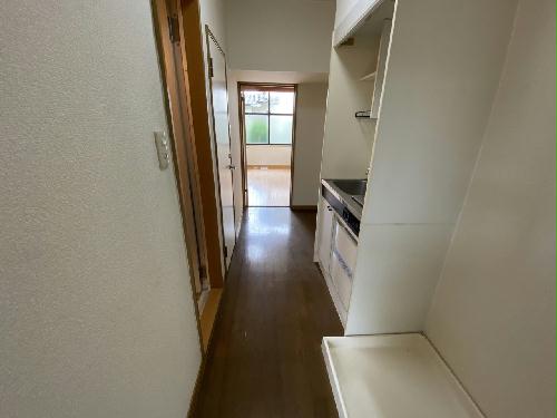 玄関　設備・仕様は号室により異なる為、現況を優先致します。