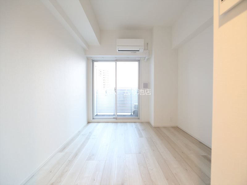 その他部屋・スペース　洋室6.5帖　エアコン付　収納充実　バルコニー