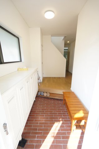 玄関　当日の見学大歓迎！