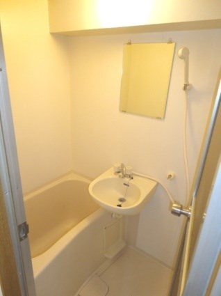 バス・シャワールーム　※別部屋参考