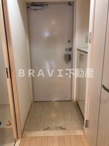 玄関　【BRAVI南堀江】玄関です