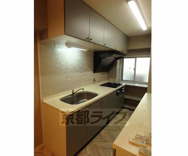 キッチン　キッチンです。